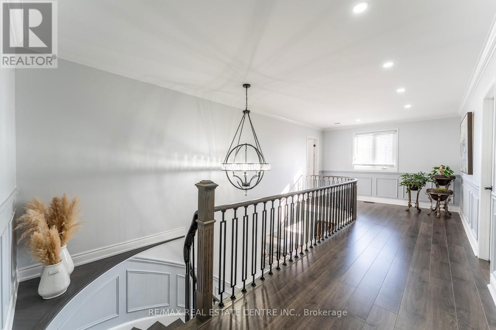499 ABERDEEN AVENUE Image 24