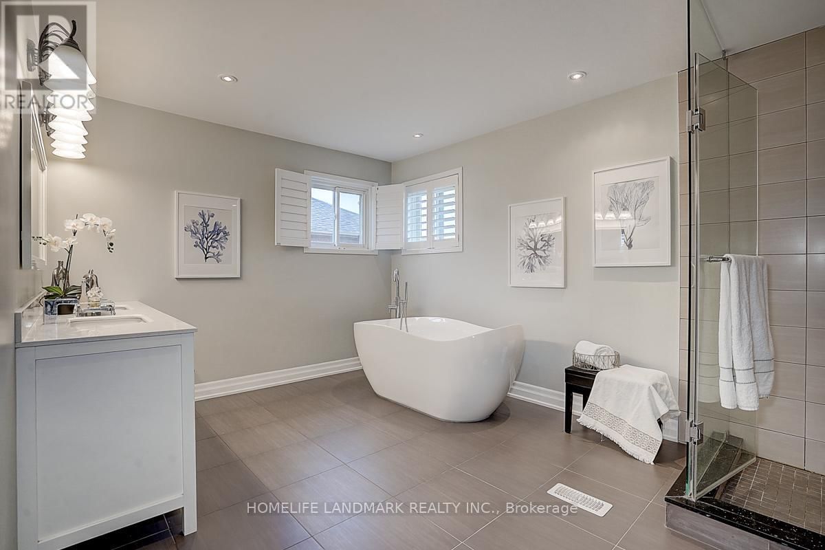 74 WEBBER CRESCENT Image 31