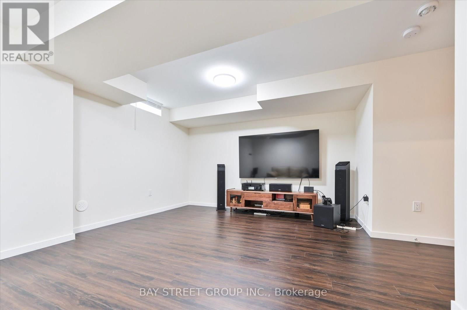 36 ARMILLO PLACE Image 32