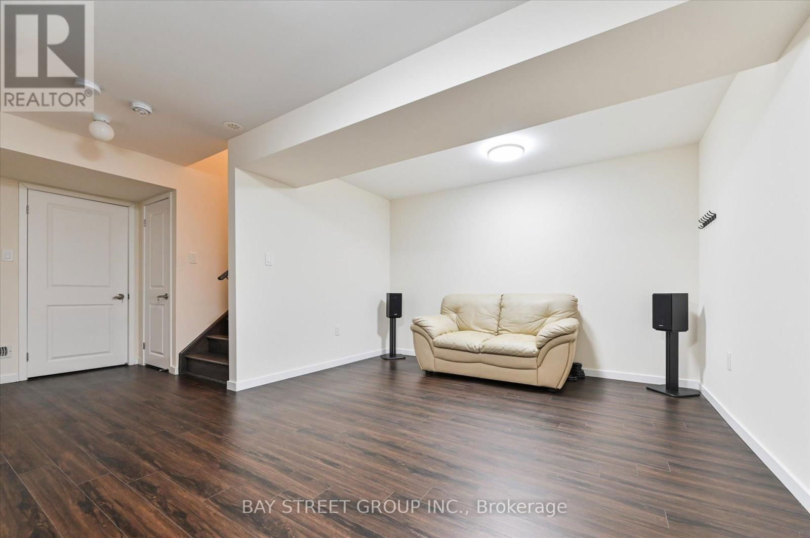 36 ARMILLO PLACE Image 33