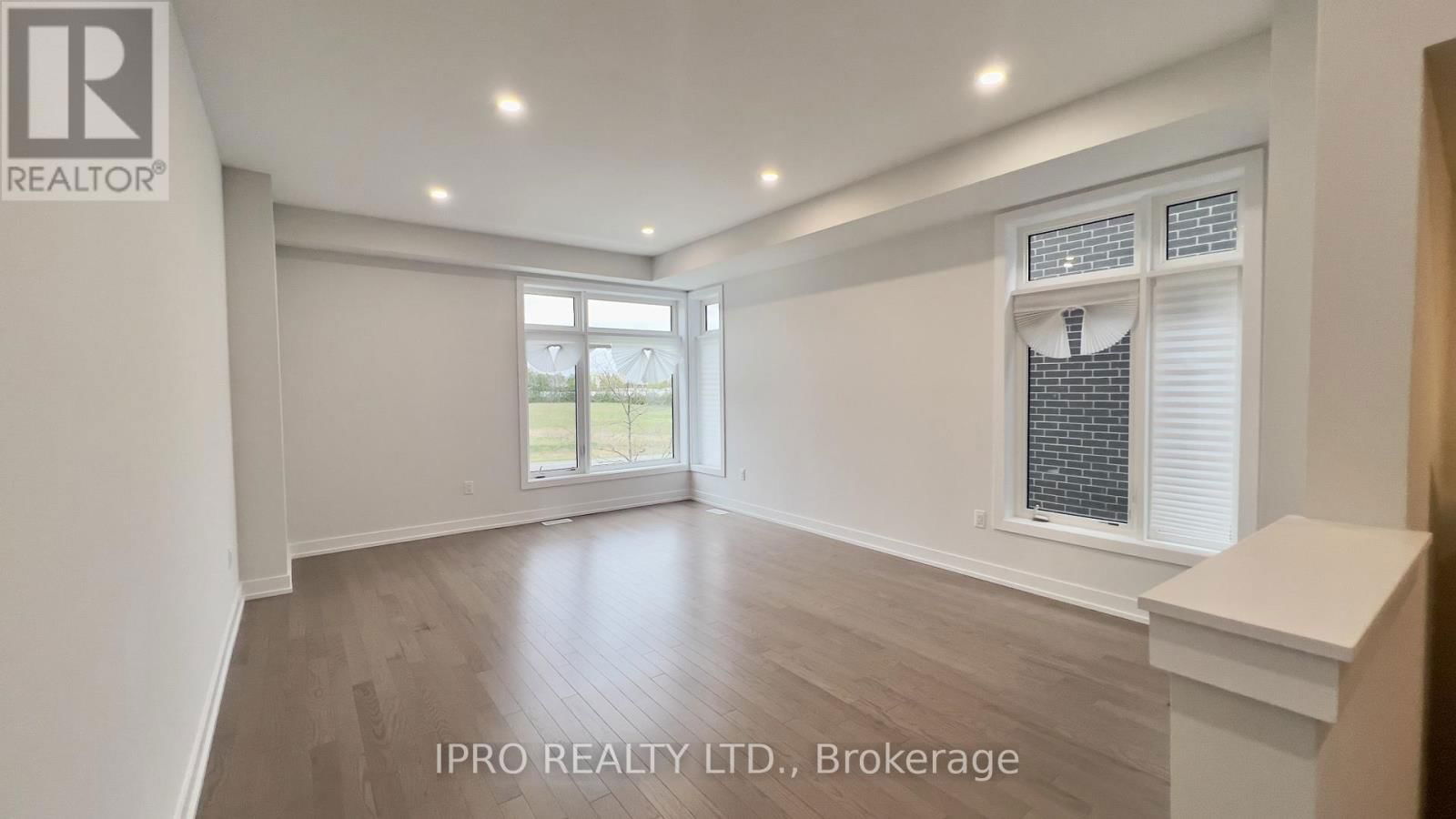 1818 DONALD COUSENS PARKWAY Image 30