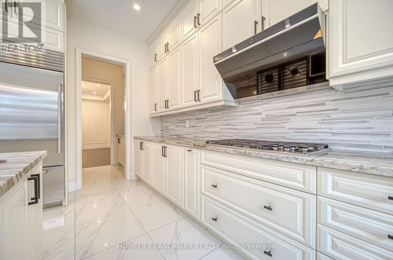 156 HURST AVENUE Image 13