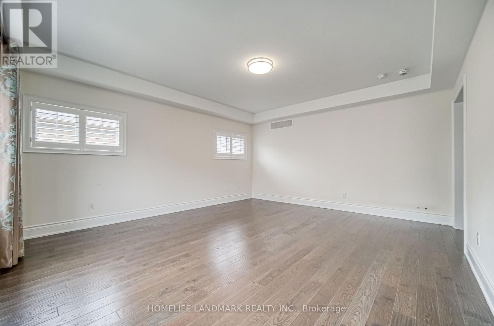 156 HURST AVENUE Image 19