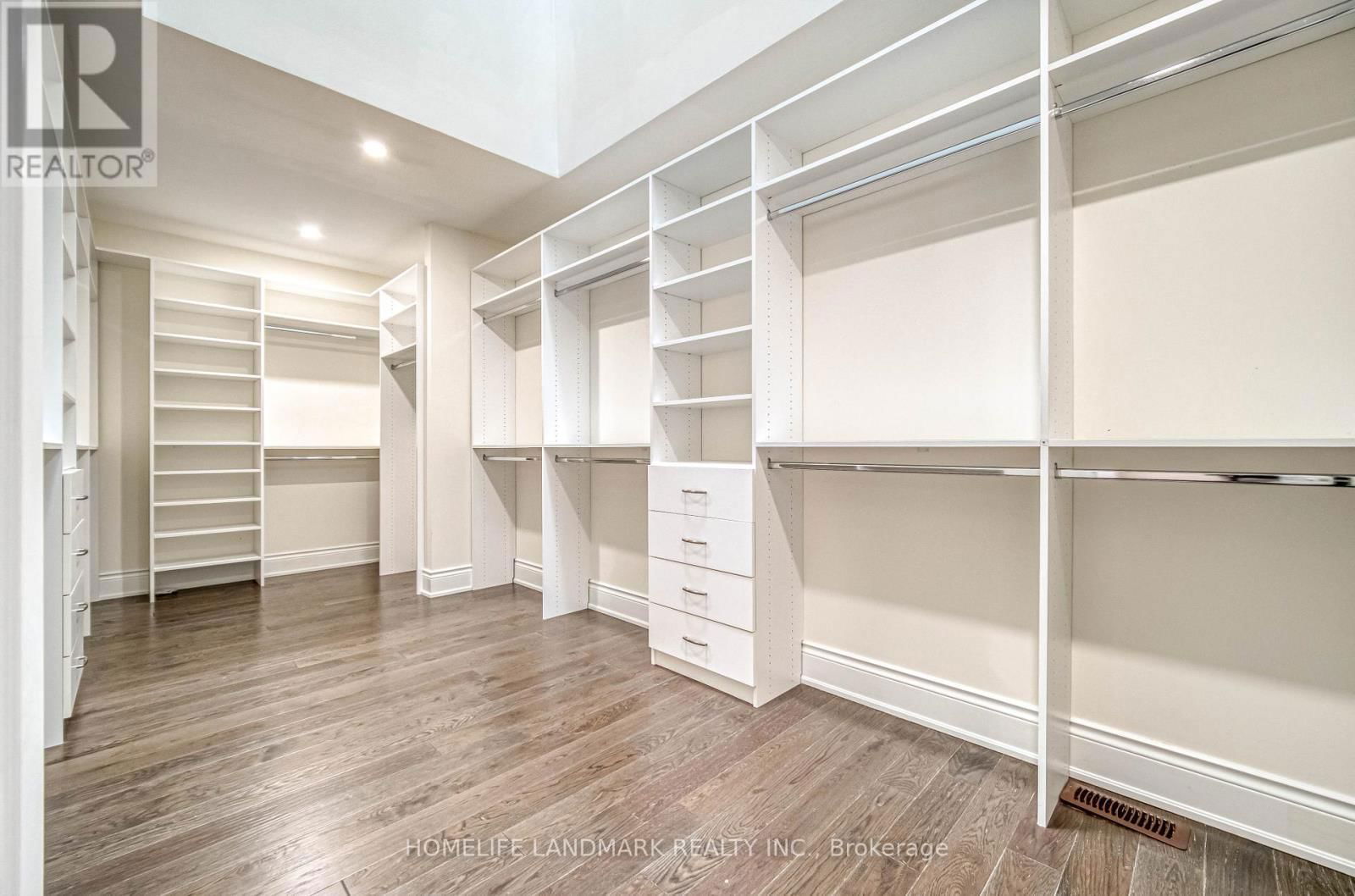 156 HURST AVENUE Image 20