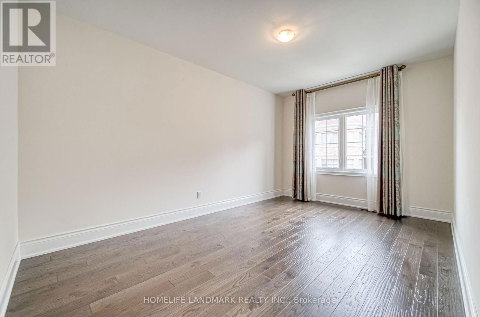156 HURST AVENUE Image 23