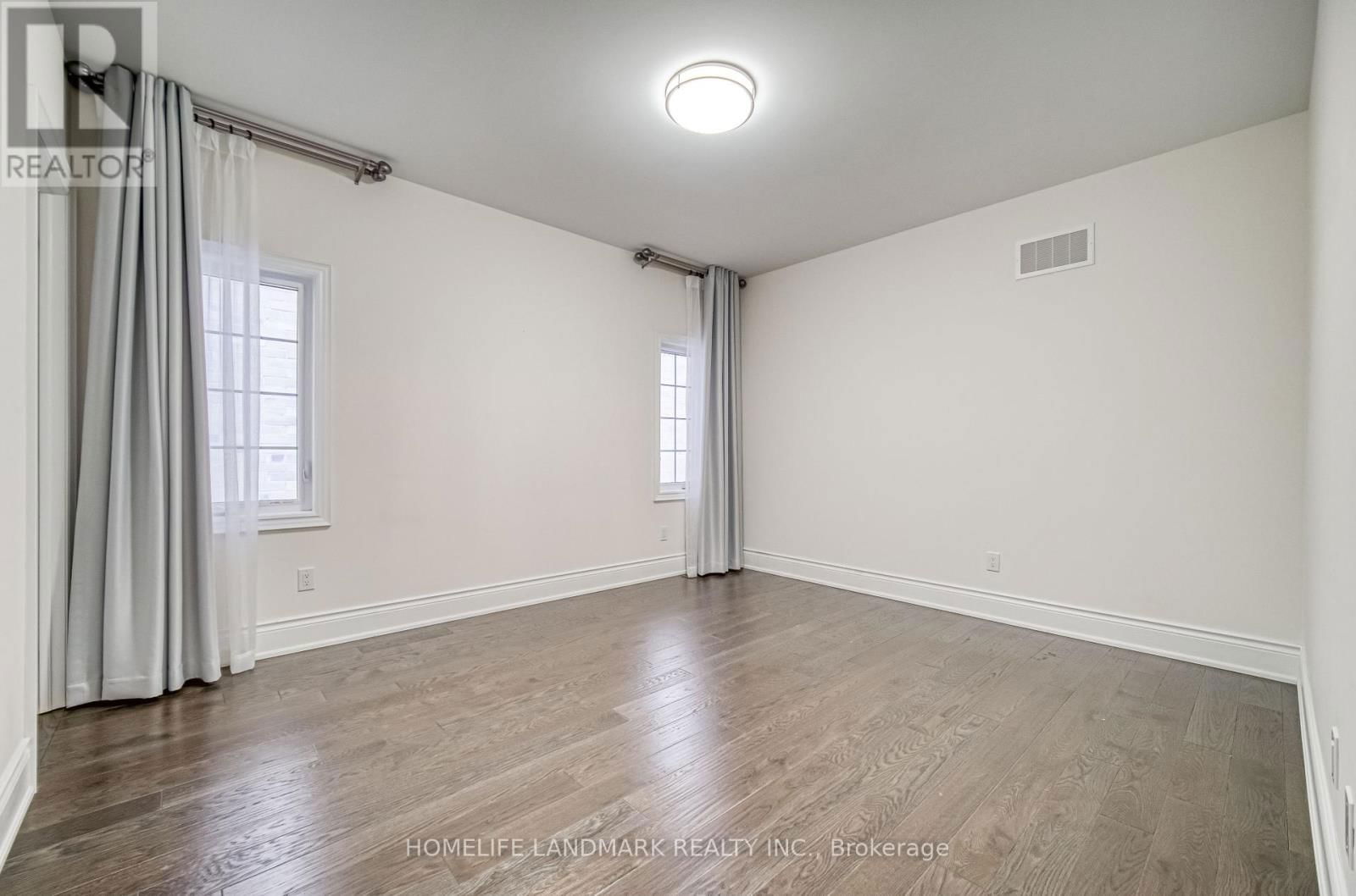 156 HURST AVENUE Image 27