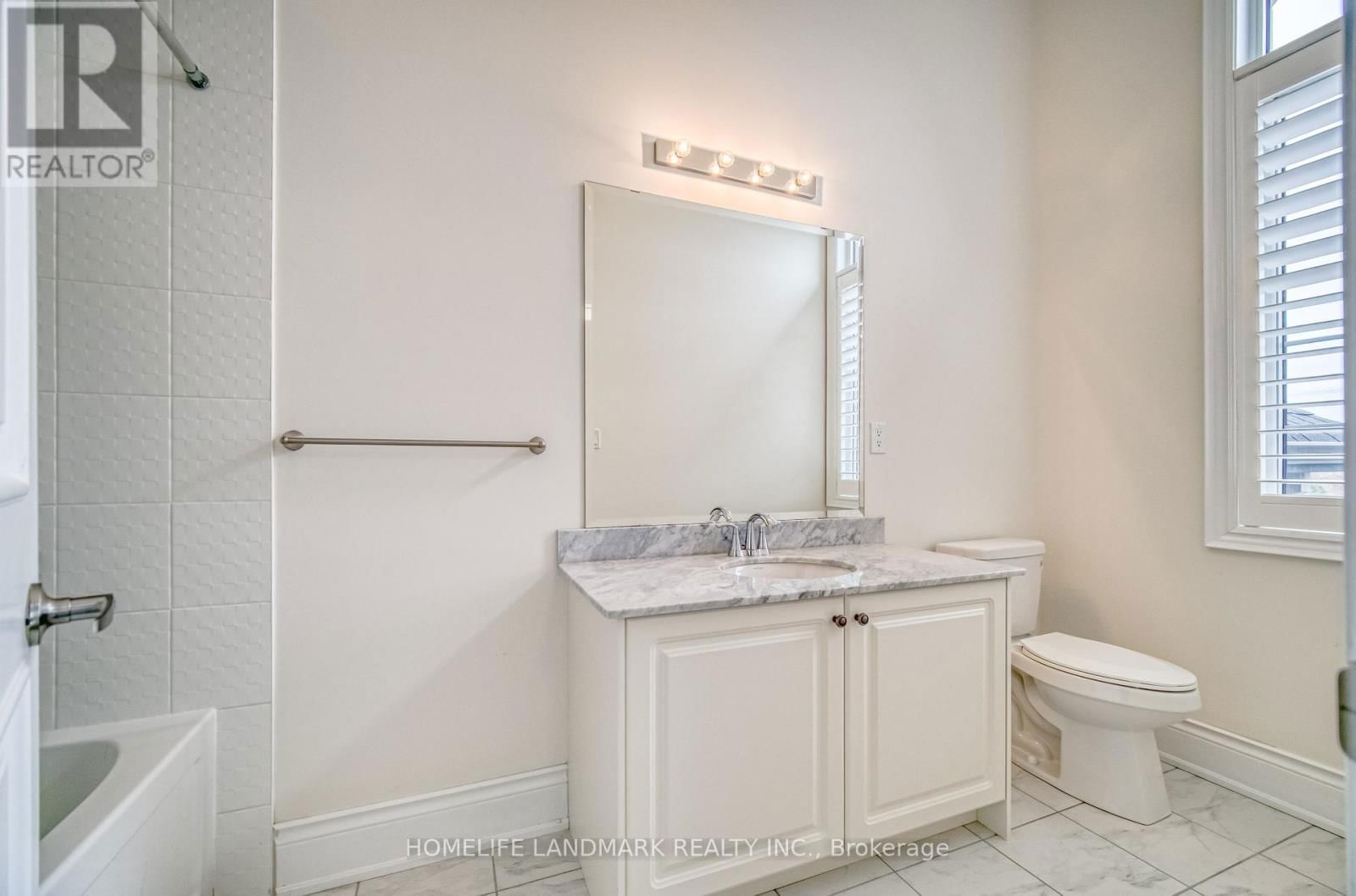 156 HURST AVENUE Image 34
