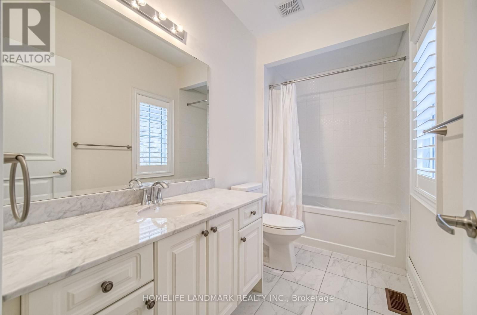 156 HURST AVENUE Image 38