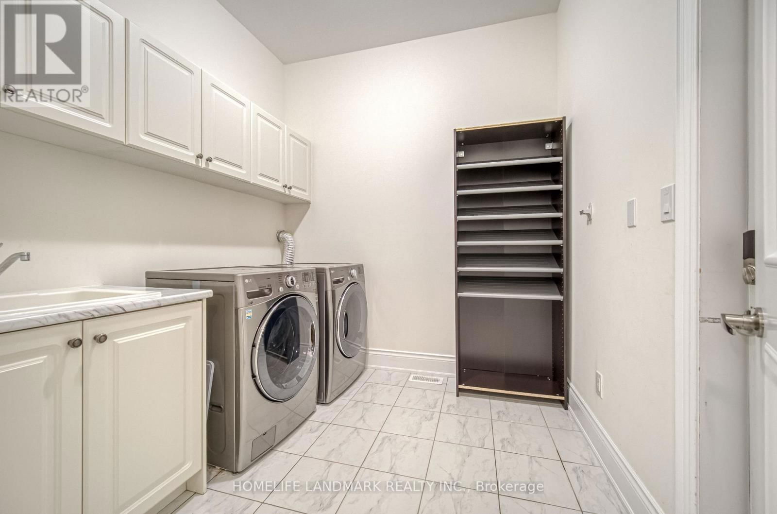156 HURST AVENUE Image 39