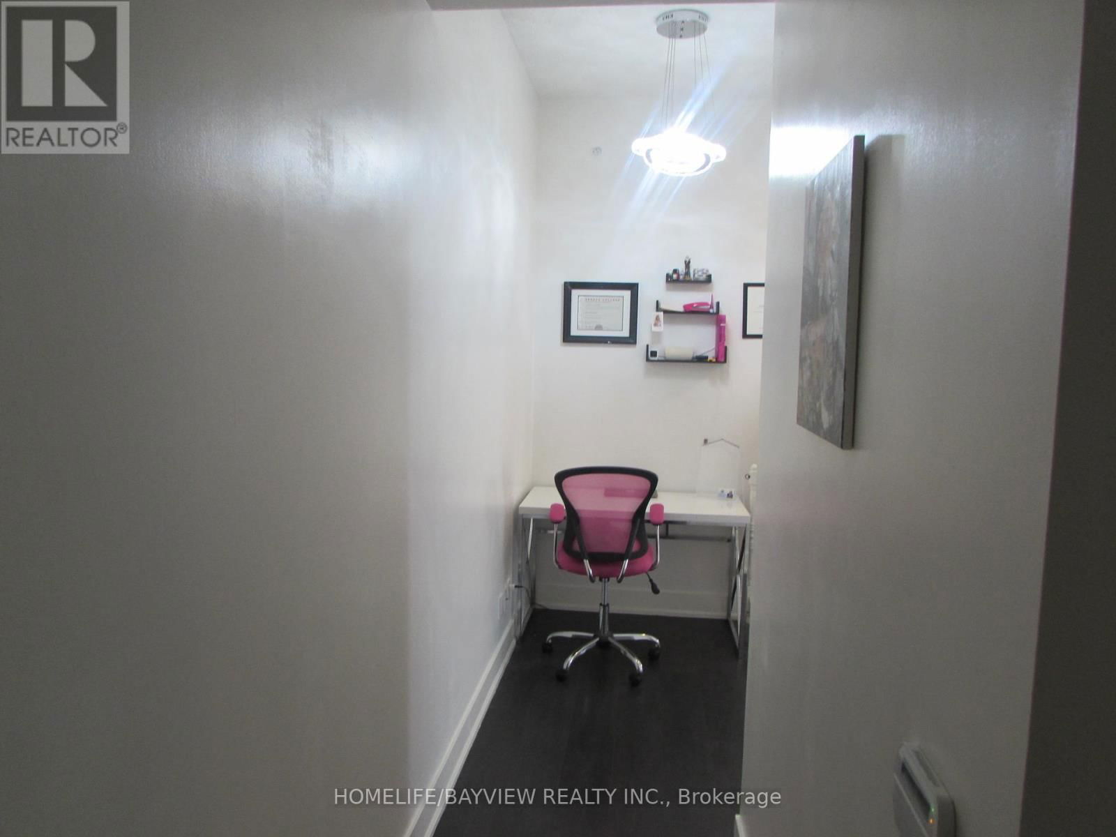 404 - 180 ENTERPRISE BOULEVARD Image 4
