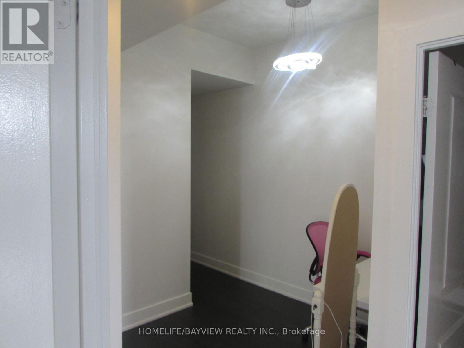 404 - 180 ENTERPRISE BOULEVARD Image 5