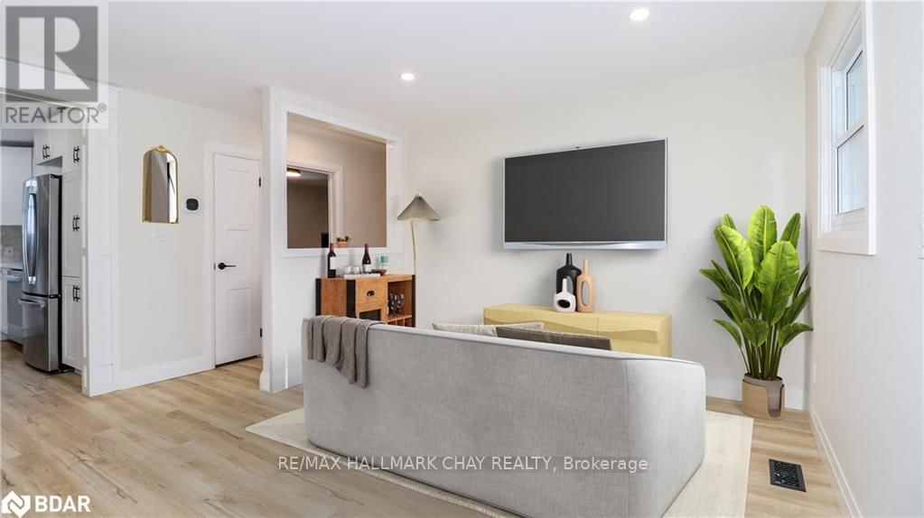 255 CALFORD STREET Image 11