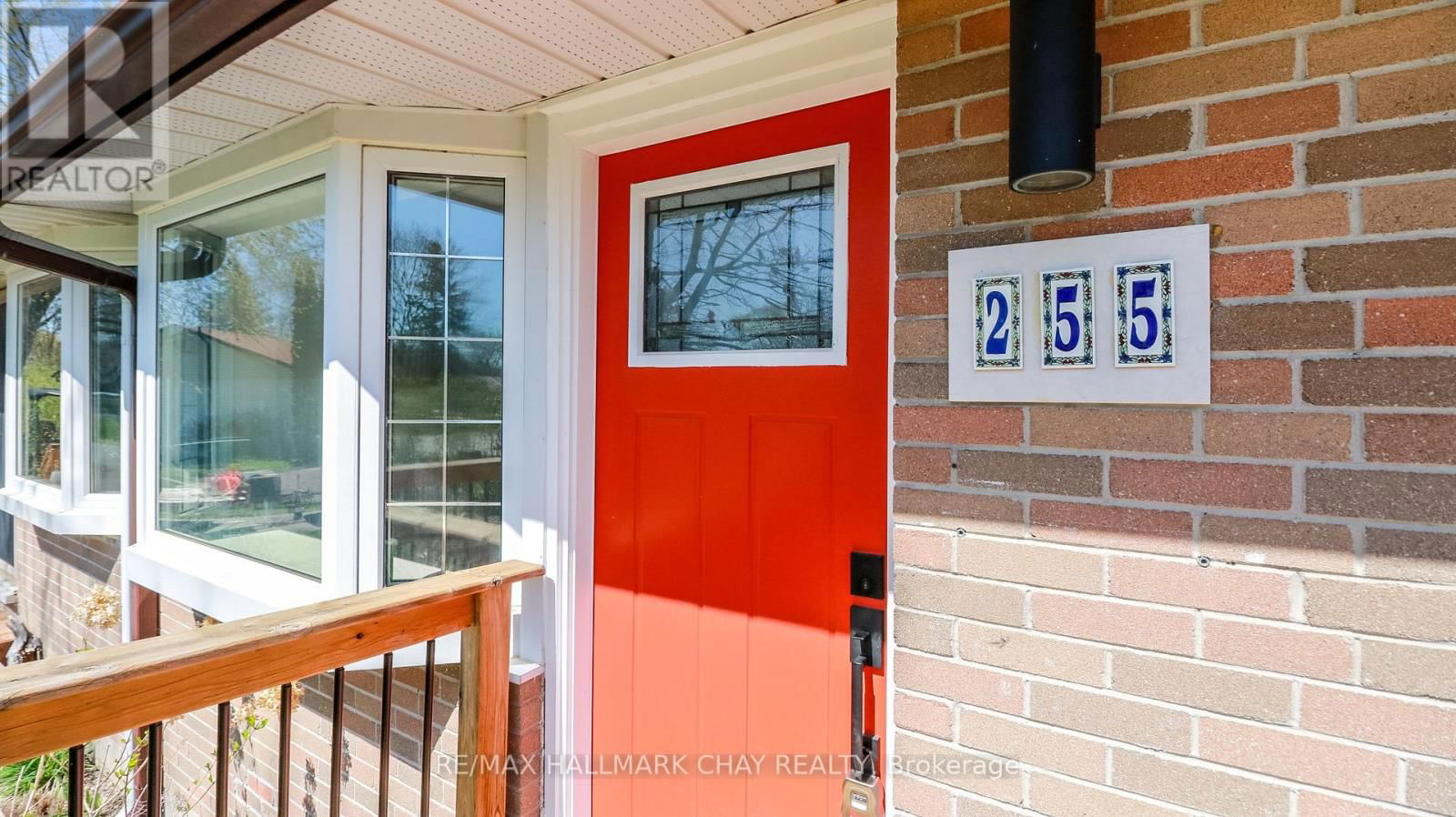 255 CALFORD STREET Image 2