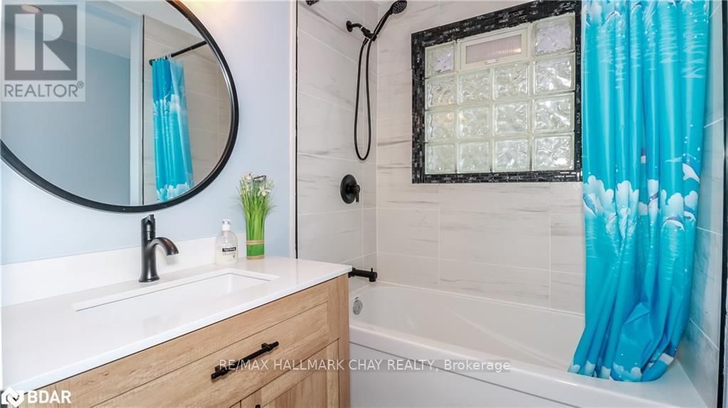 255 CALFORD STREET Image 22