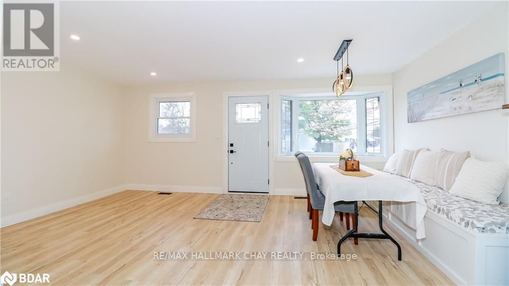 255 CALFORD STREET Image 7