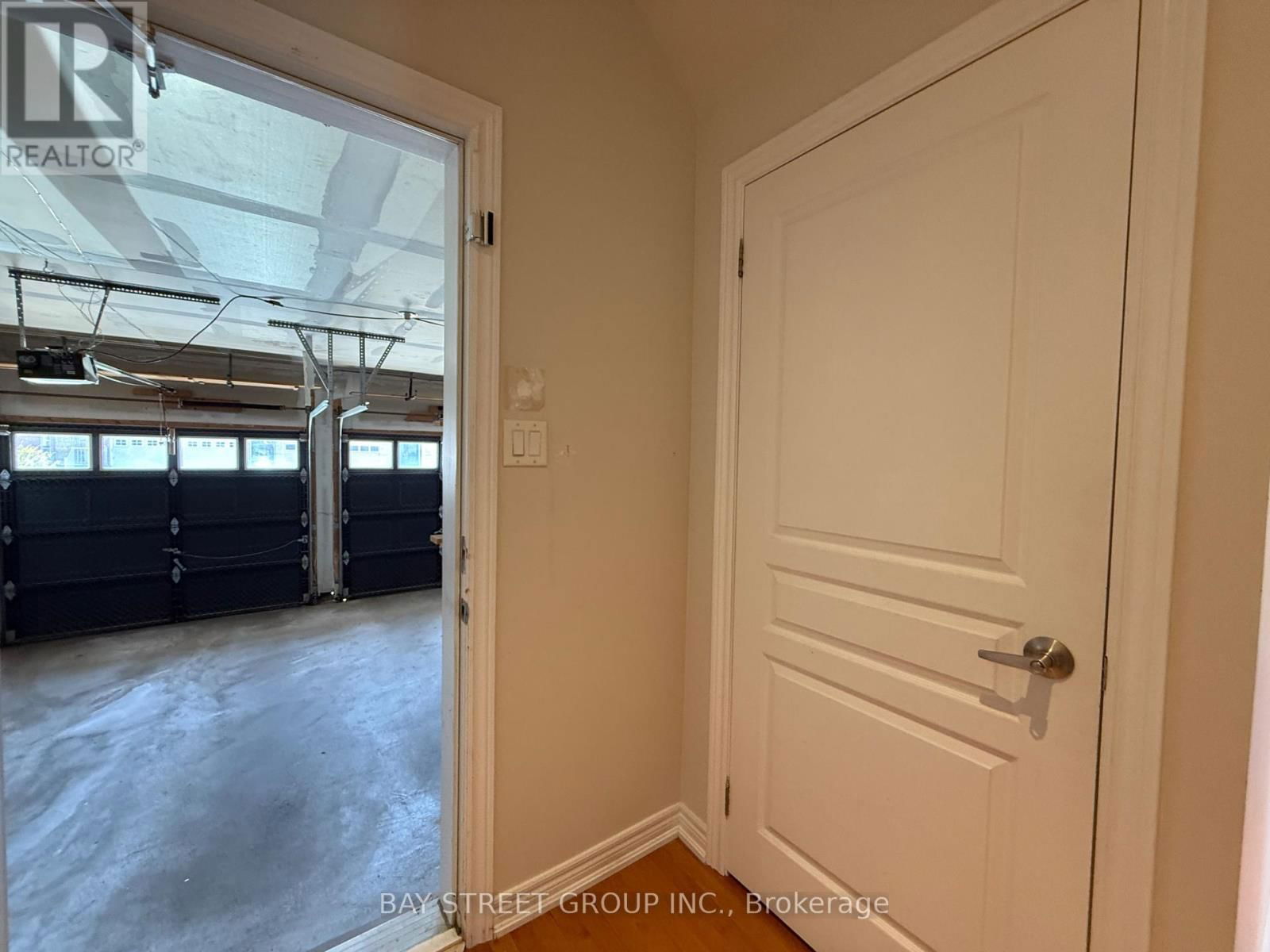 12 PEXTON AVENUE Image 13