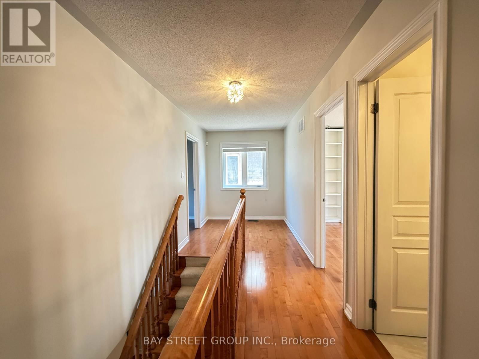12 PEXTON AVENUE Image 16