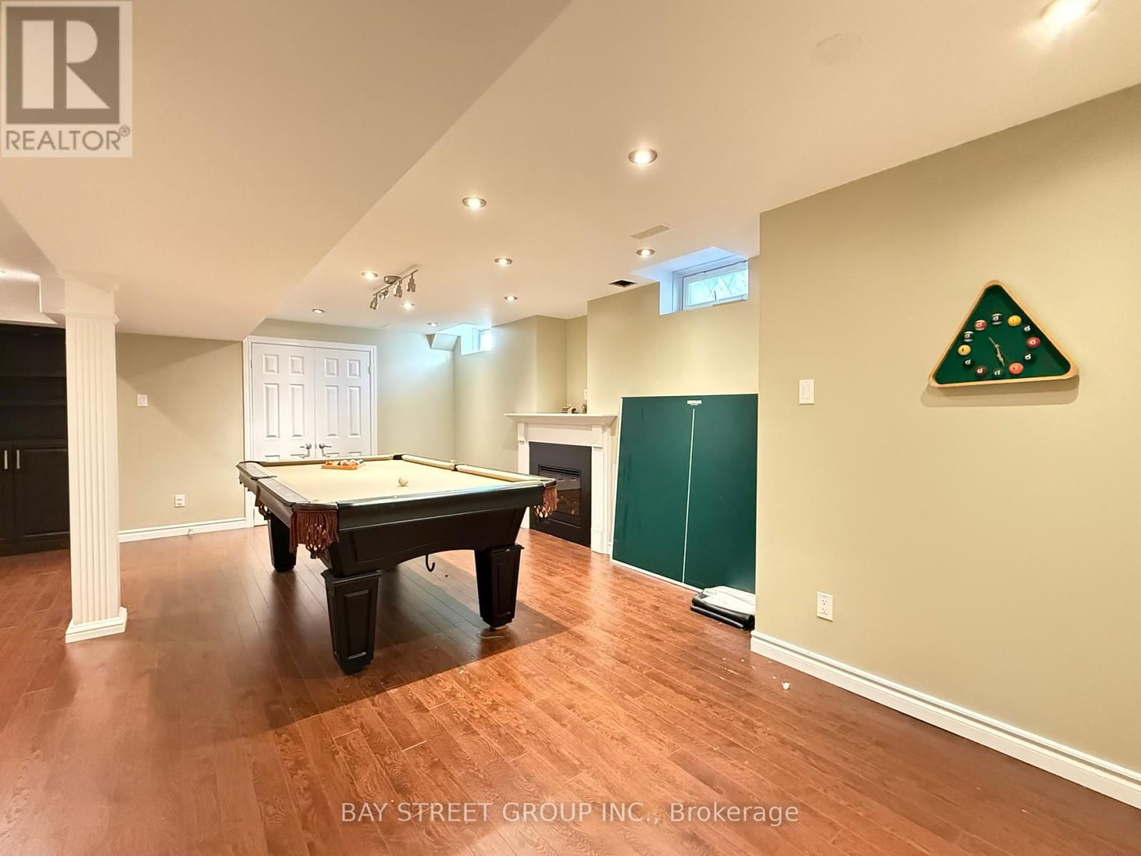12 PEXTON AVENUE Image 35