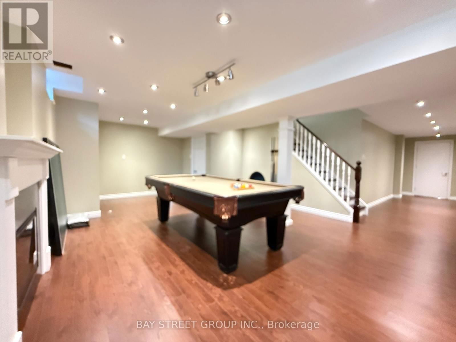12 PEXTON AVENUE Image 43