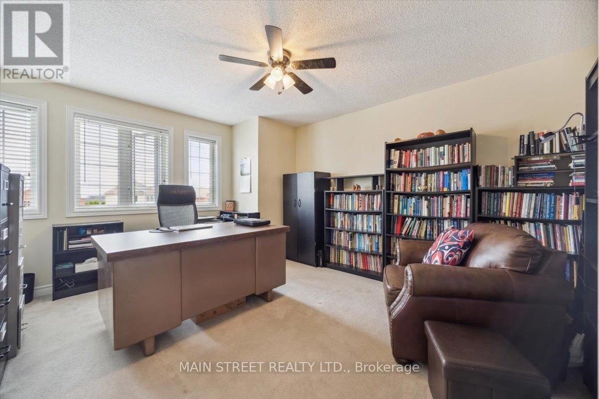 9 SILVERSTONE CRESCENT Image 17