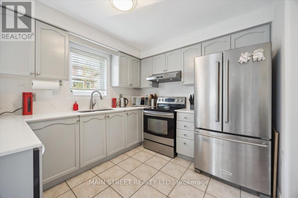 9 SILVERSTONE CRESCENT Image 5