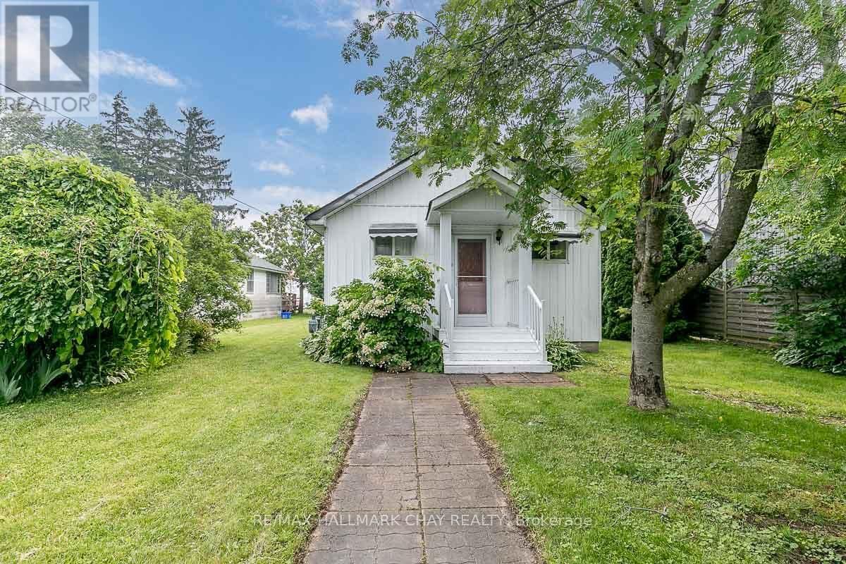 1283 MAPLE ROAD Image 2