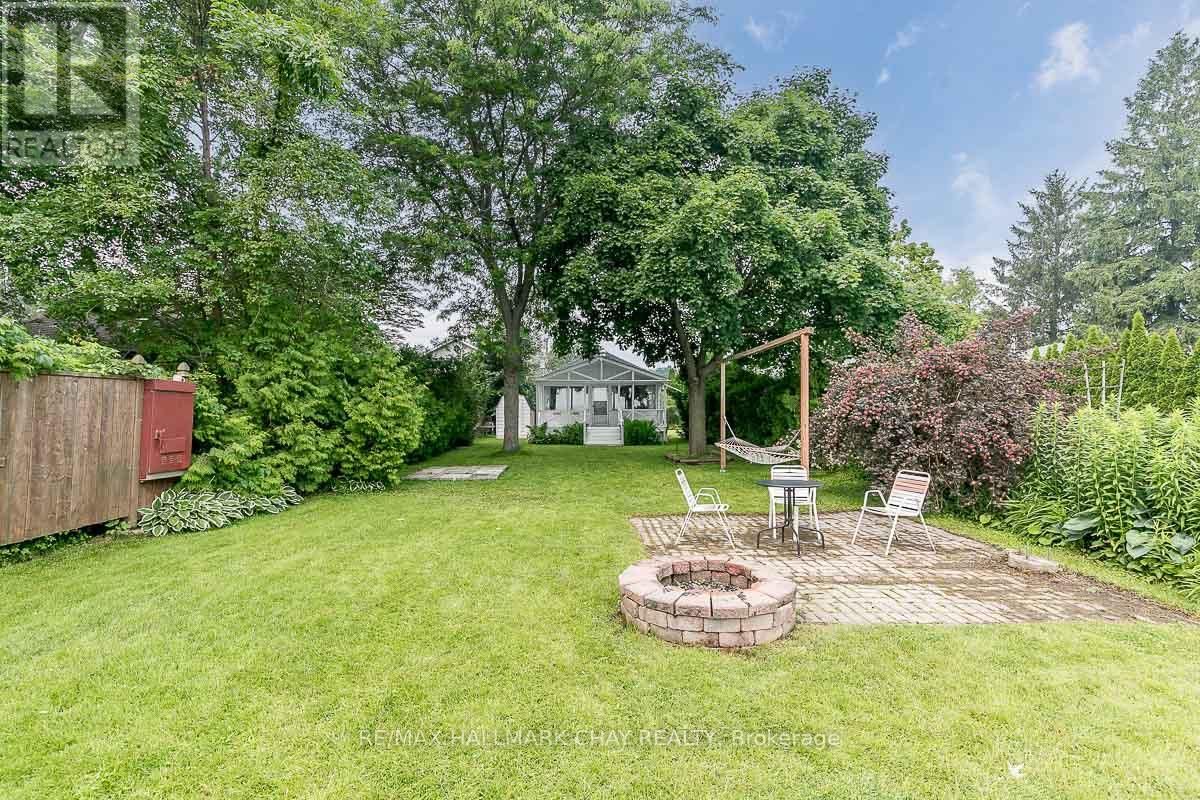 1283 MAPLE ROAD Image 6