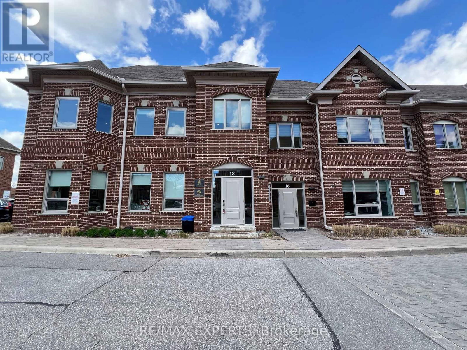 18 (Lower) - 30 WERTHEIM COURT Image 1