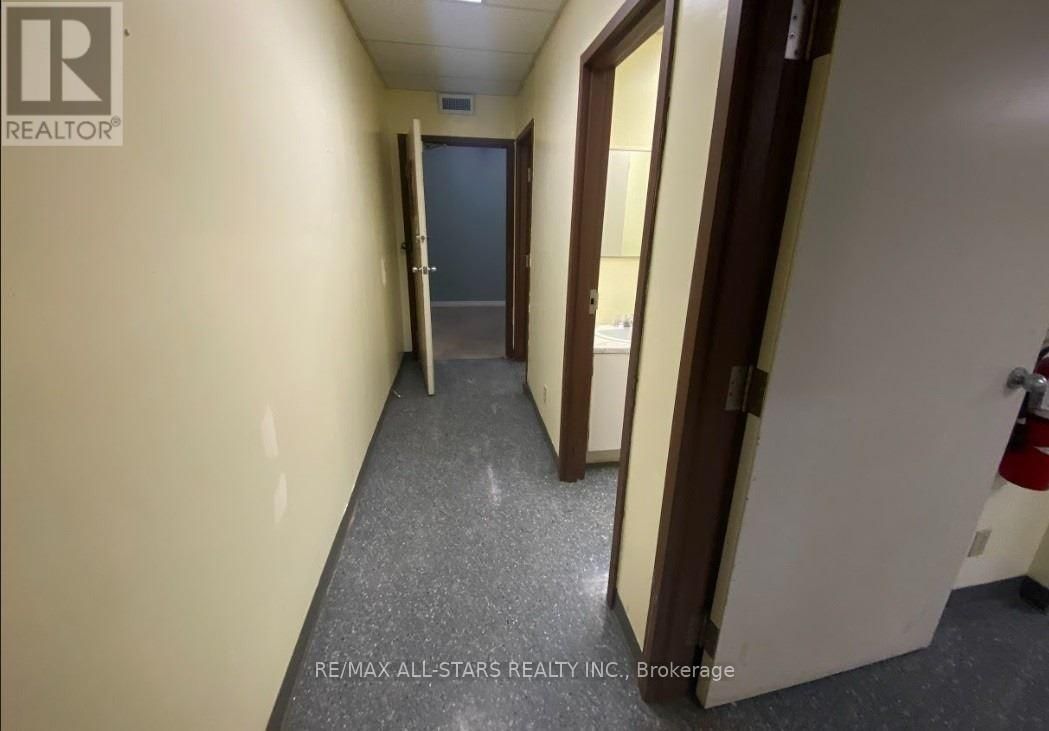 10 CAMERON STREET WEST Image 22