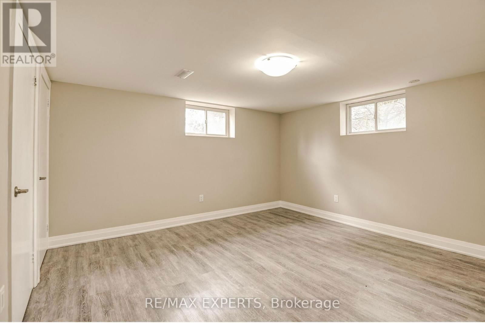 5077 BOYNE STREET EAST Image 25