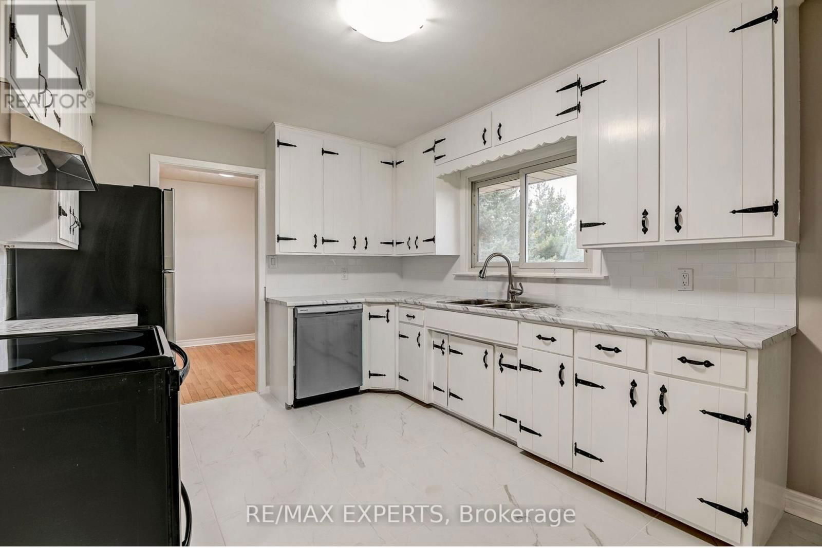 5077 BOYNE STREET EAST Image 7