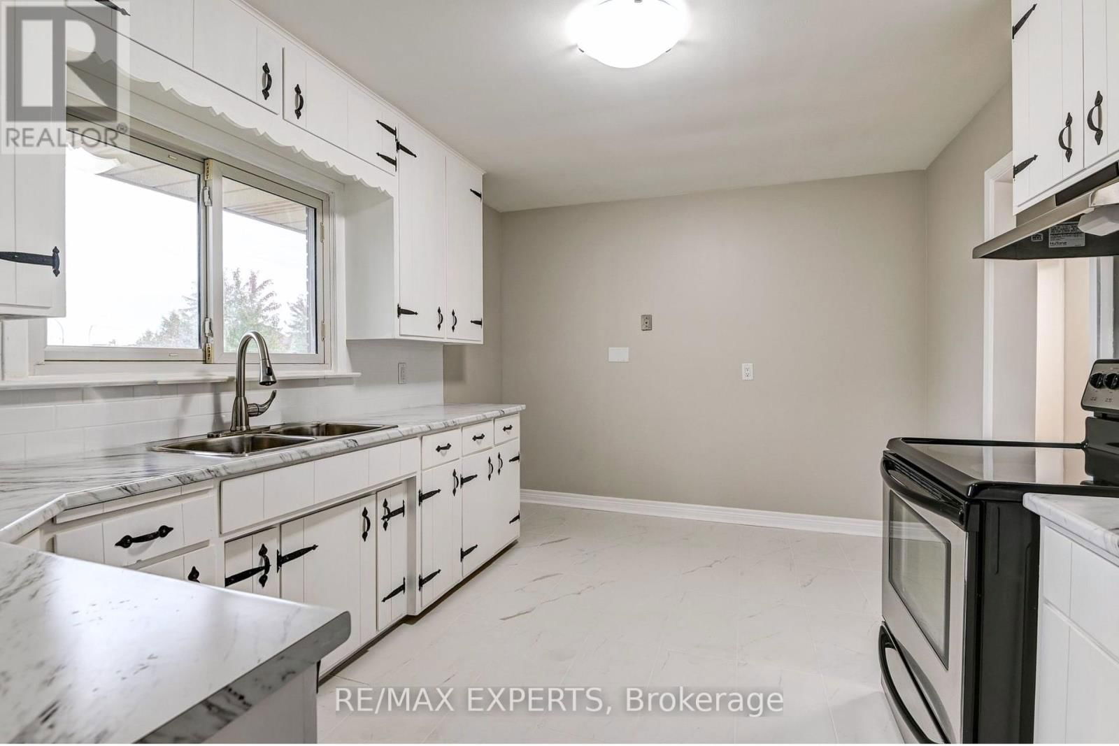 5077 BOYNE STREET EAST Image 8