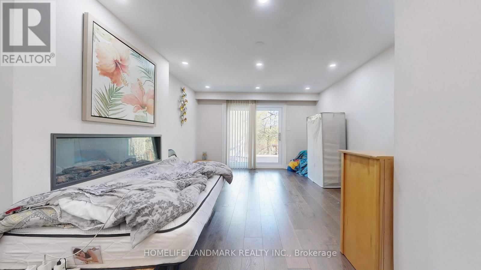 289 RICHMOND STREET Image 11