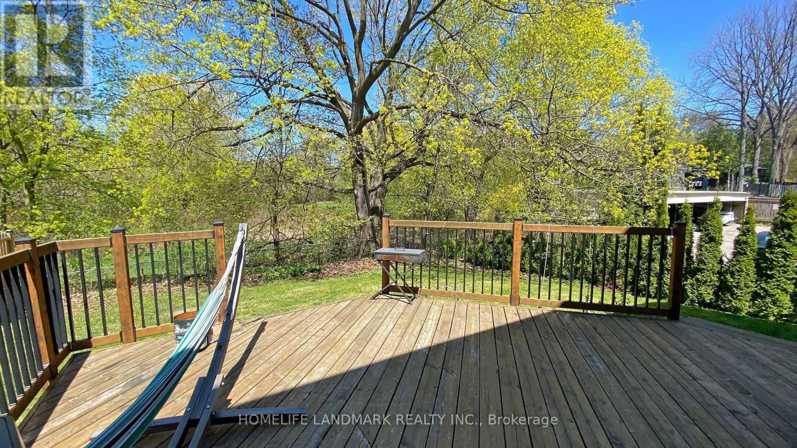 289 RICHMOND STREET Image 16