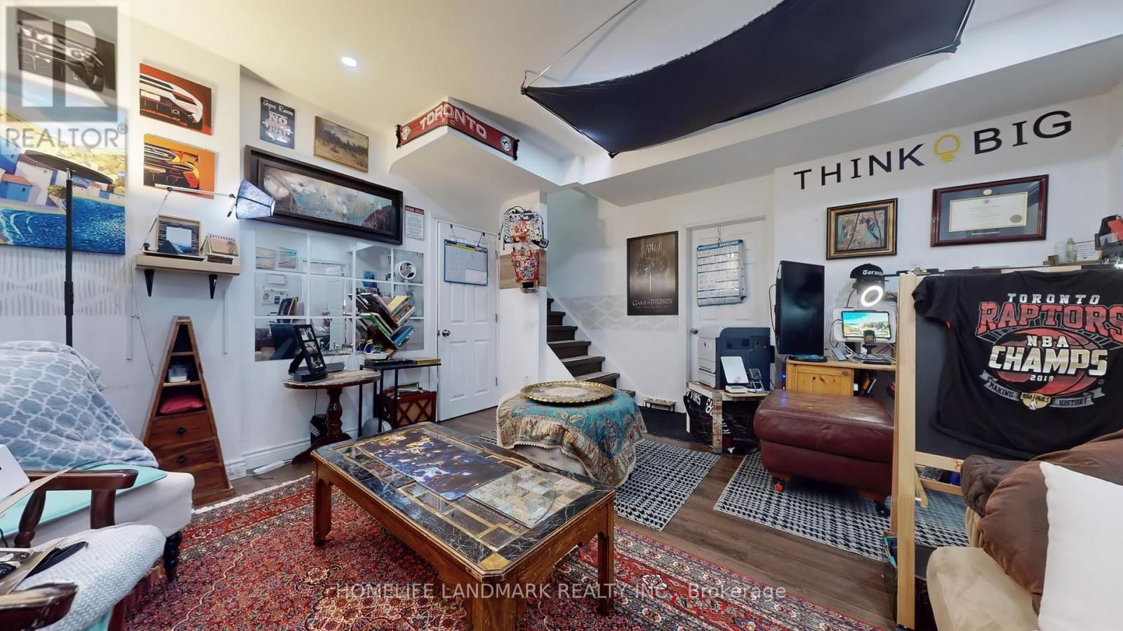 289 RICHMOND STREET Image 36