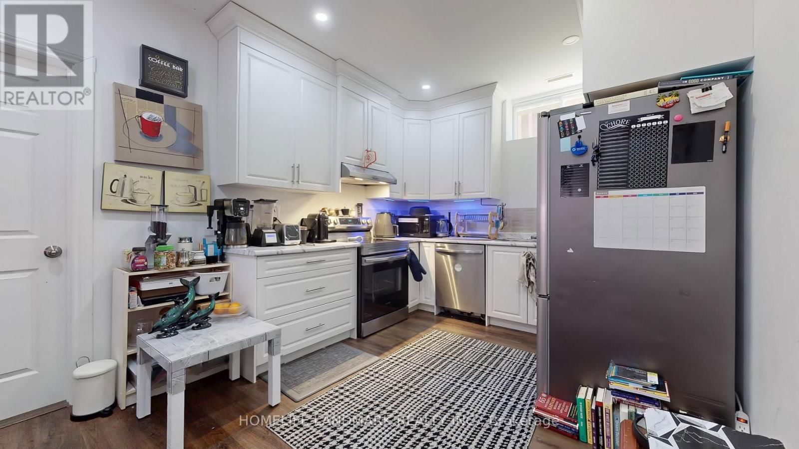 289 RICHMOND STREET Image 37