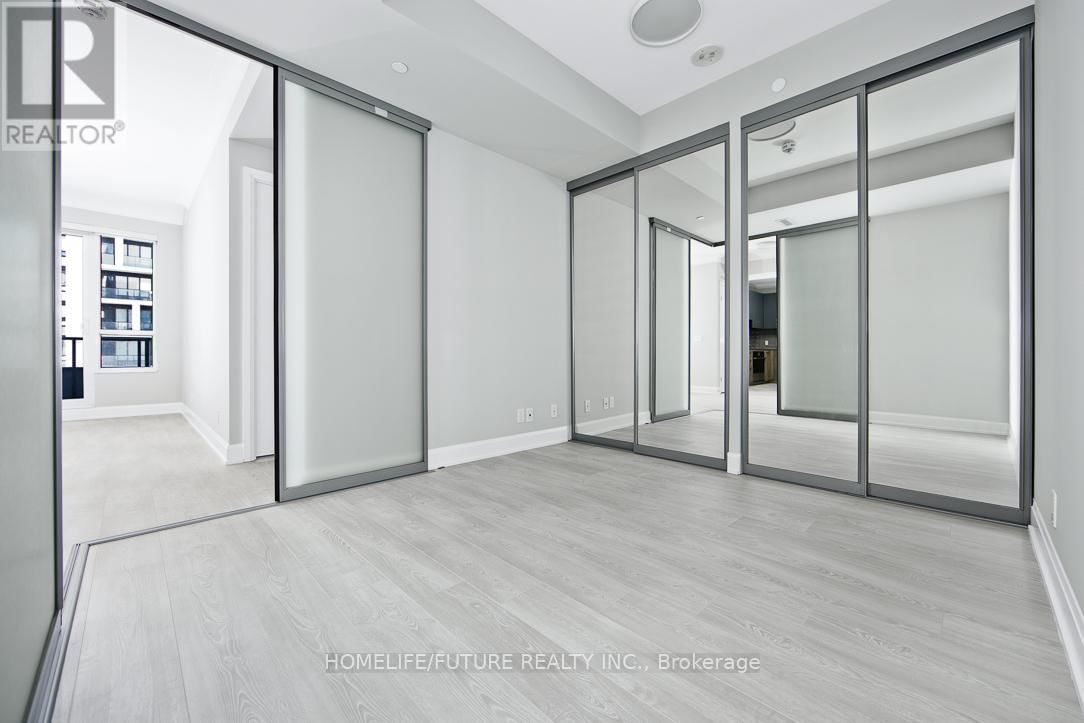 725 - 38 WATER WALK DRIVE Image 16