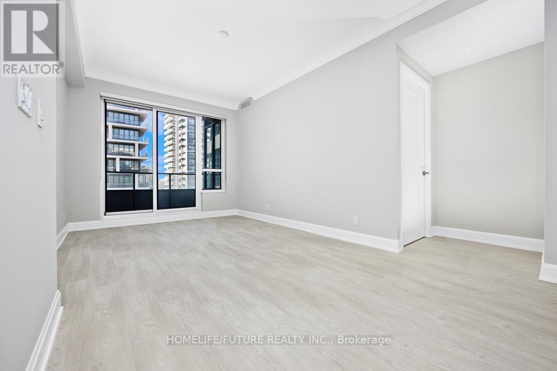 725 - 38 WATER WALK DRIVE Image 6