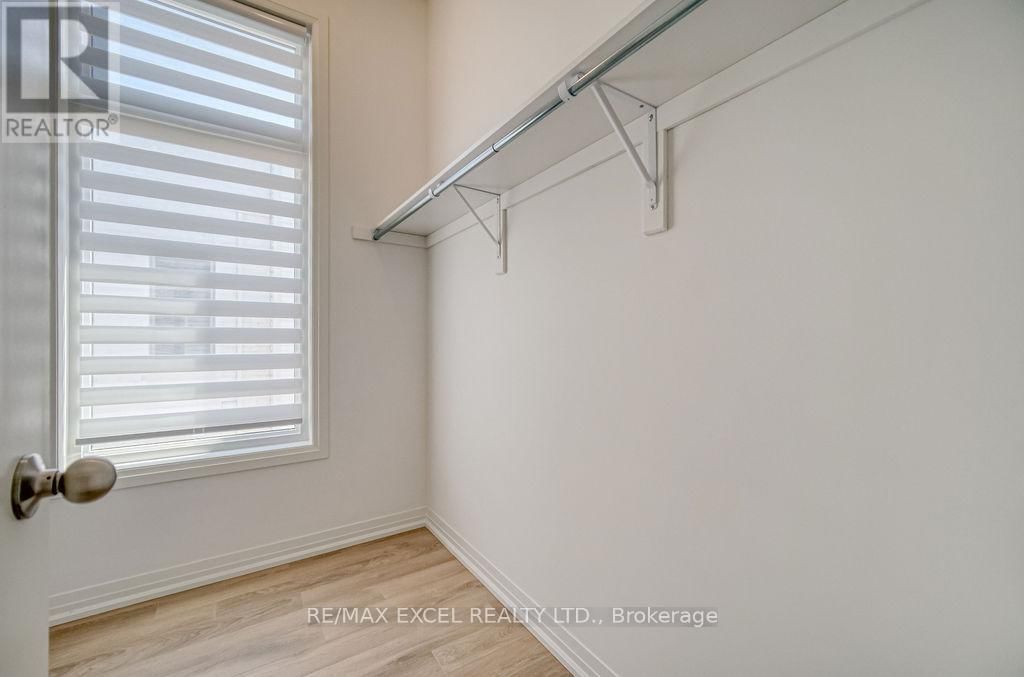 33 ALBERT FIRMAN LANE Image 27