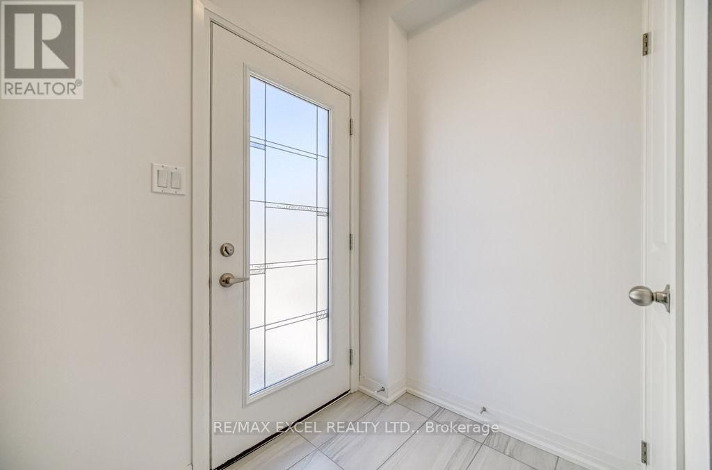 33 ALBERT FIRMAN LANE Image 42