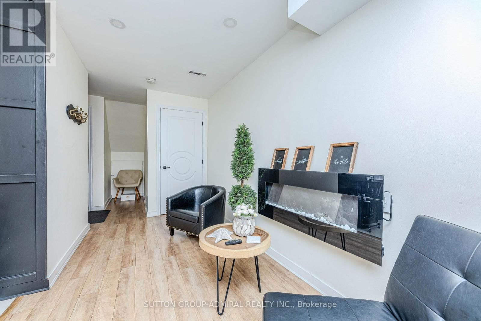 199 KELSO CRESCENT Image 38