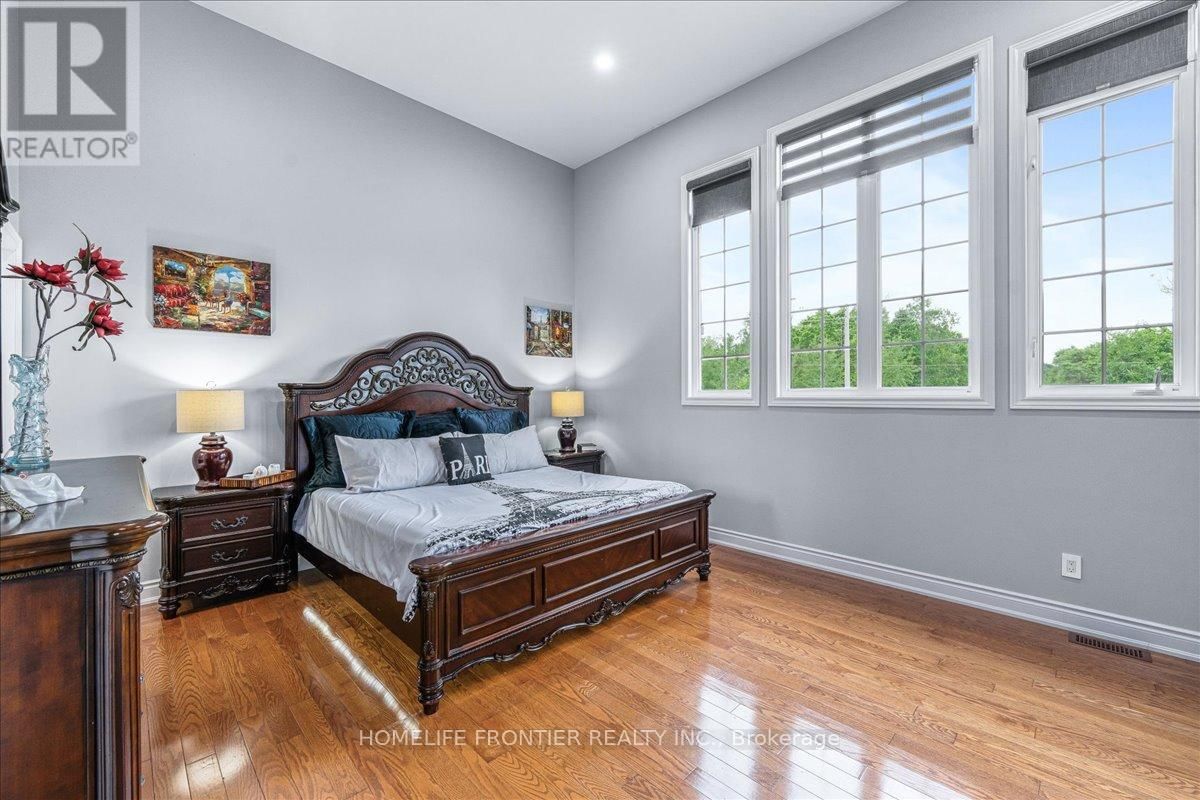 1664 MOYER AVENUE Image 17