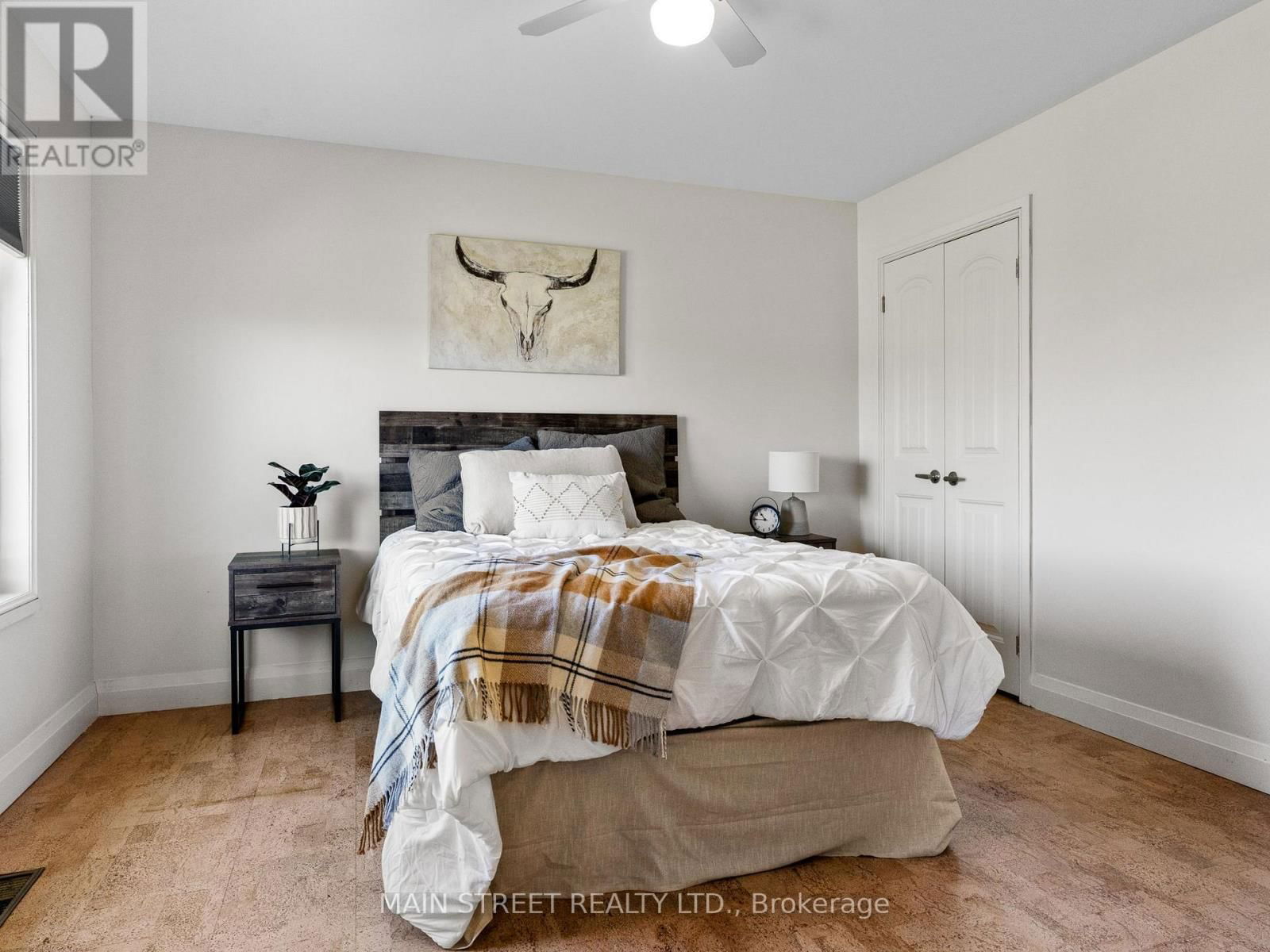 27 BAGSHAW CRESCENT Image 25
