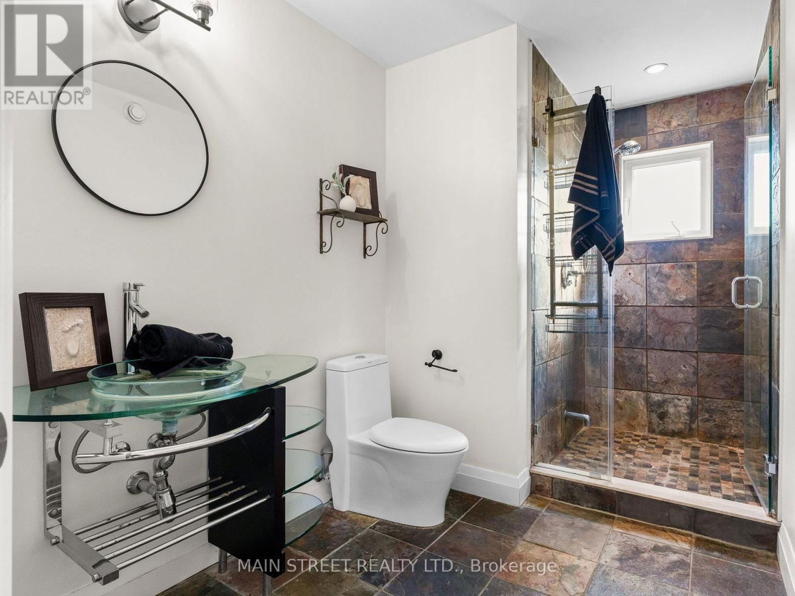 27 BAGSHAW CRESCENT Image 26