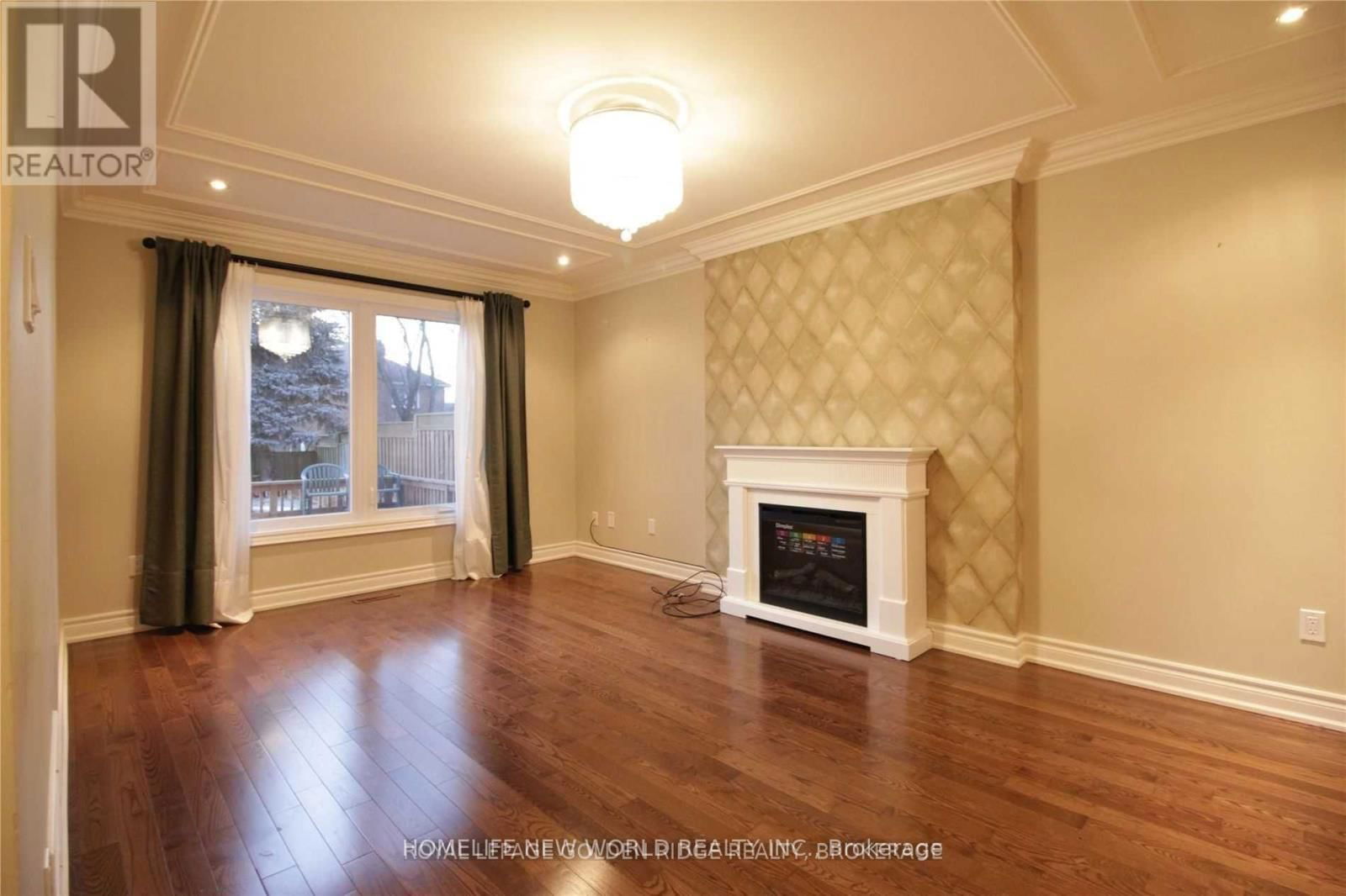 125 AITKEN CIRCLE Image 10