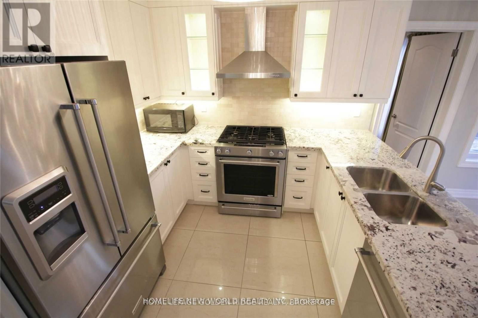 125 AITKEN CIRCLE Image 13