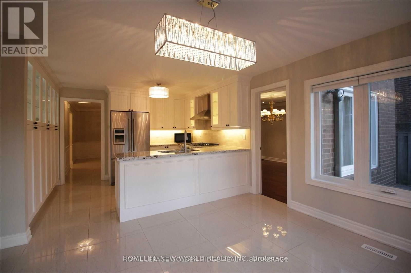 125 AITKEN CIRCLE Image 17