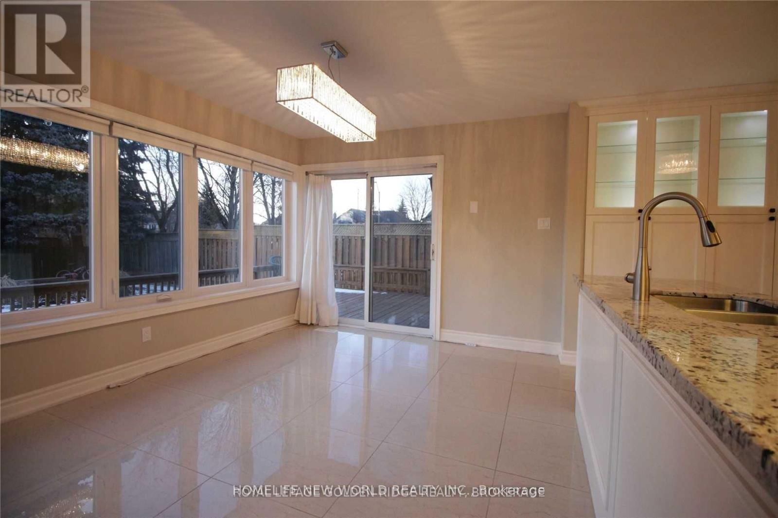 125 AITKEN CIRCLE Image 20