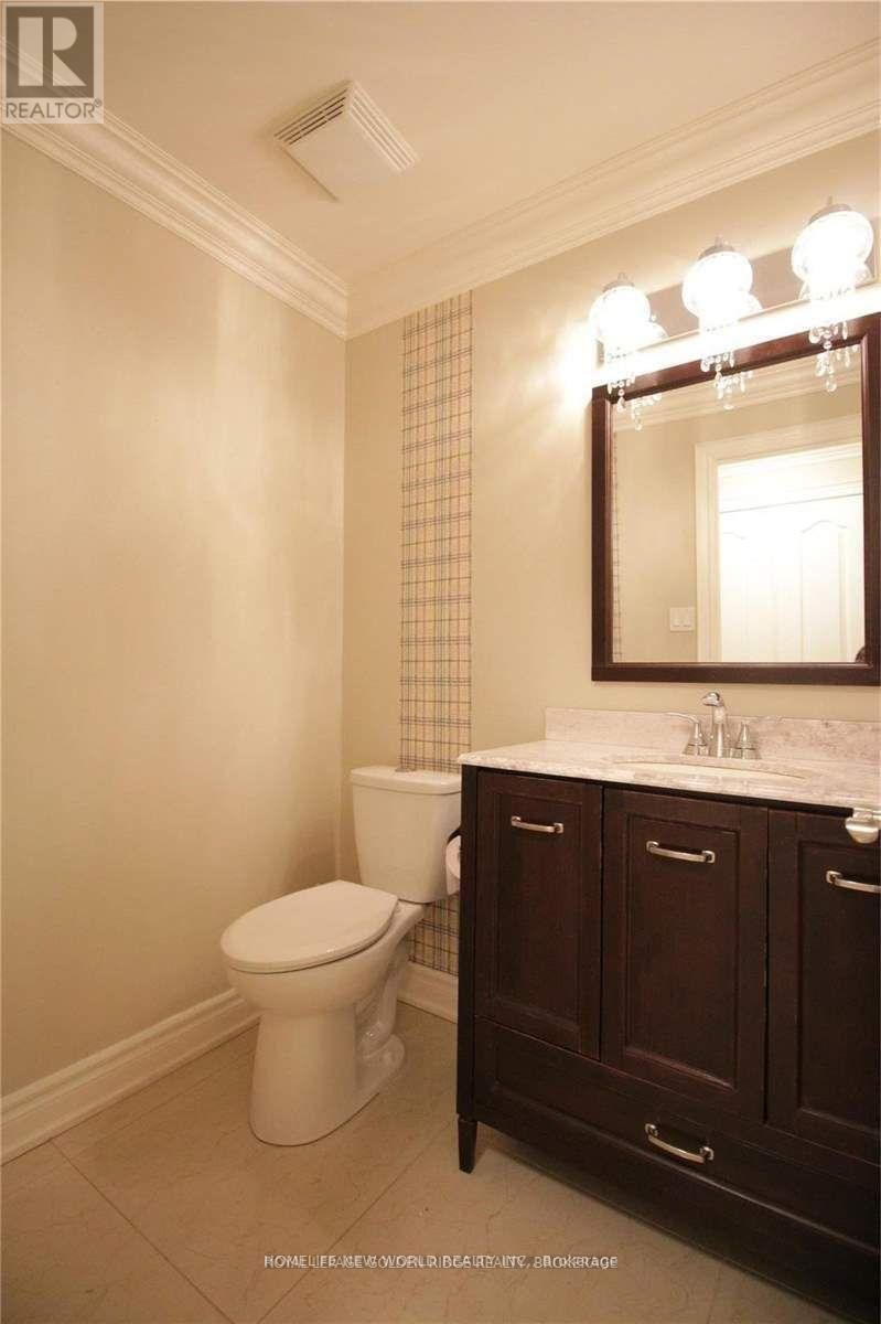 125 AITKEN CIRCLE Image 23