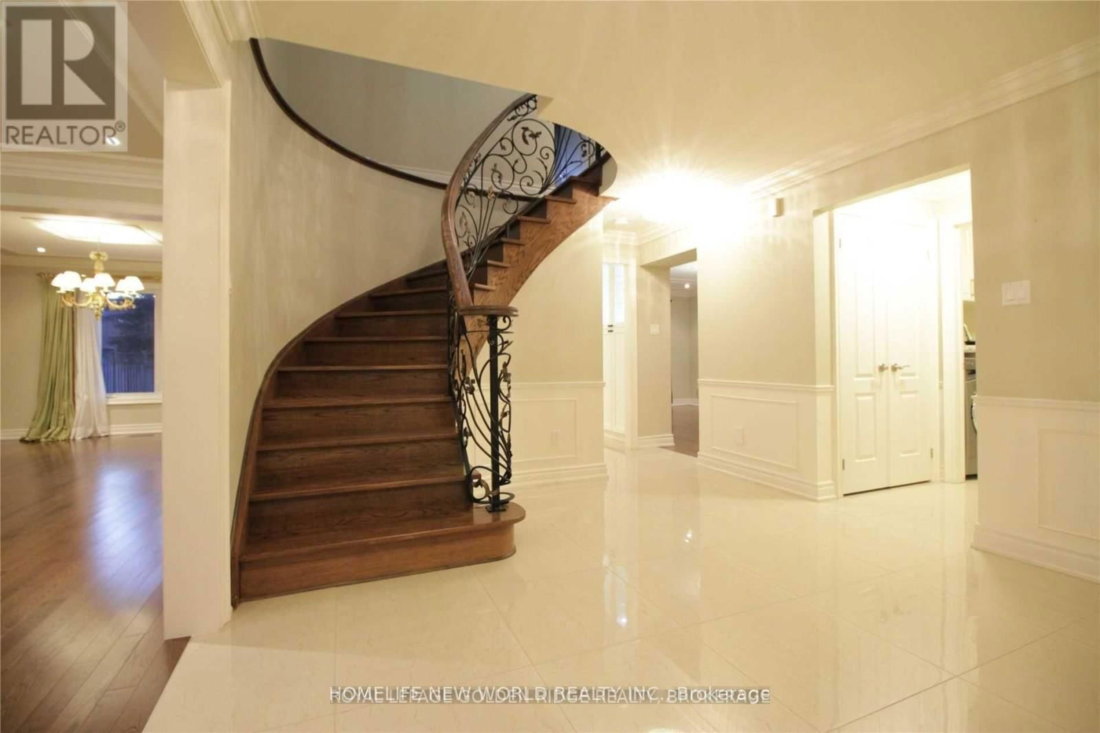 125 AITKEN CIRCLE Image 4